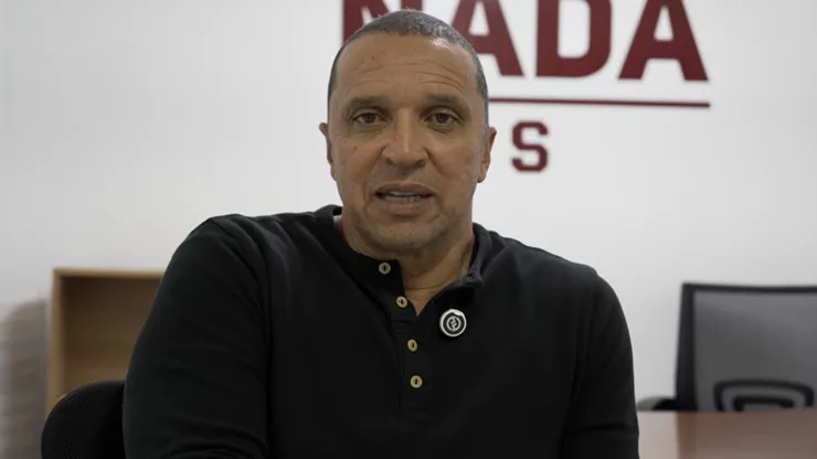 Erick Lonnis hace importante anuncio.