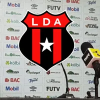 "Nos tiraron piedras": figura de Alajuelense denuncia un brutal ataque