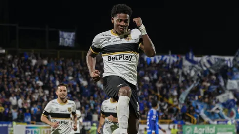 Dereck Moncada celebrando su quinto gol con el Inter de Bogotá ante Millonarios. Foto: X Inter de Bogotá.
