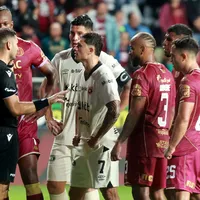Fuerte denuncia de ídolo de Alajuelense por la gran polémica del clásico