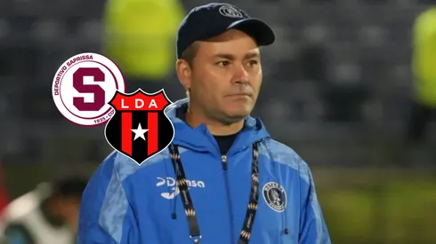 Javier López, actual entrenador de Motagua durante un juego en Concachampions. Foto: Grupo Opsa.