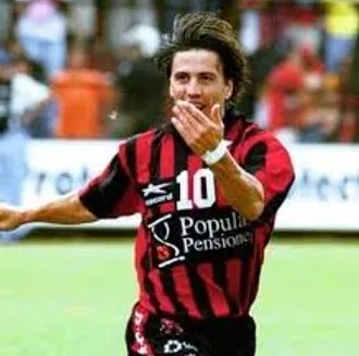 Izaguirre fue uno de los mejores “10” de LDA (Facebook).