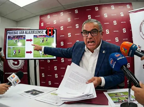 Respuesta oficial: Saprissa no se guarda nada y le pega a Alajuelense por las quejas del VAR