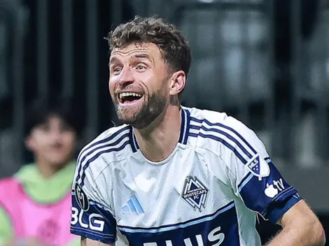 El gran gesto de Thomas Muller con un jugador de Cartaginés