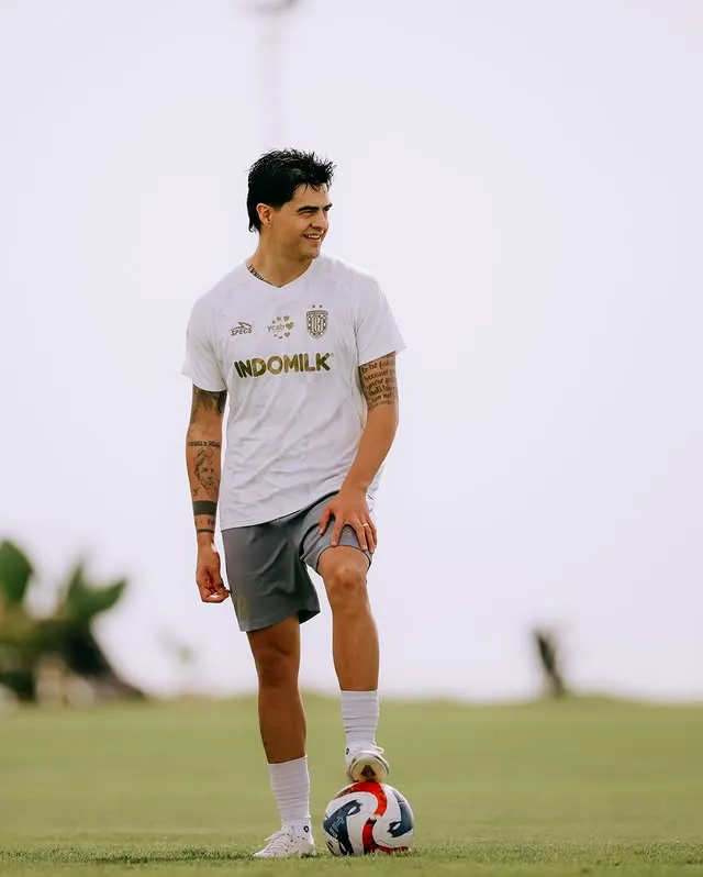 Diego Campos firmó por seis meses en Indonesia (Instagram).