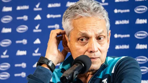 Reinaldo Rueda durante una conferencia de prensa cuando era entrenador de la Selección de Honduras. Foto: Grupo Opsa.