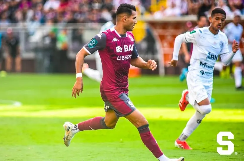 Deyver Vega está cerca de volver (Saprissa).