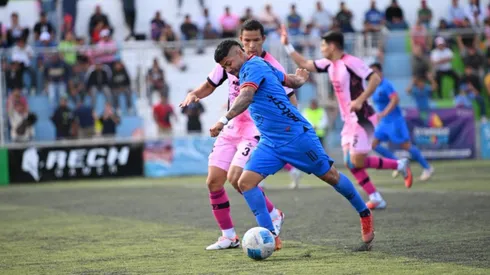 los rojos caen fuera de casa