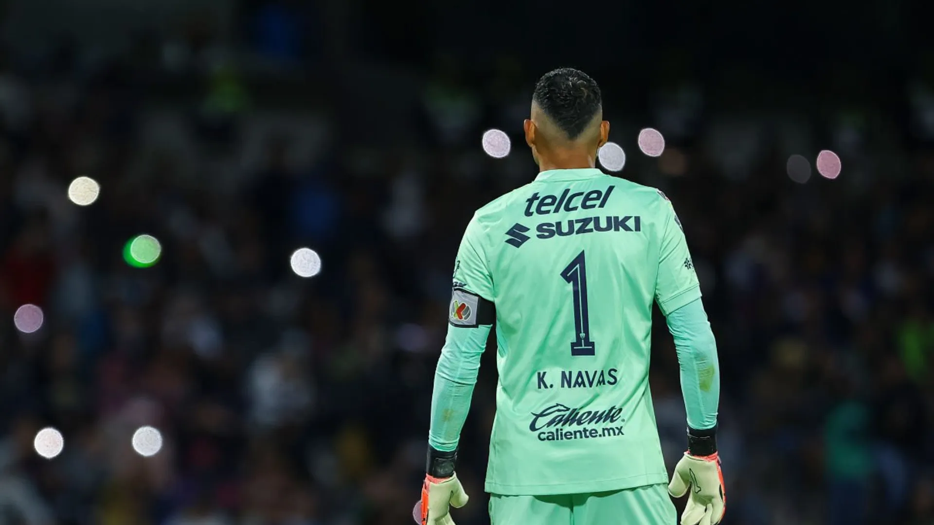 Keylor Navas lo dejó bien claro: quiere renovar, pero recibió ningún contrato para firmar. (Foto: Getty)