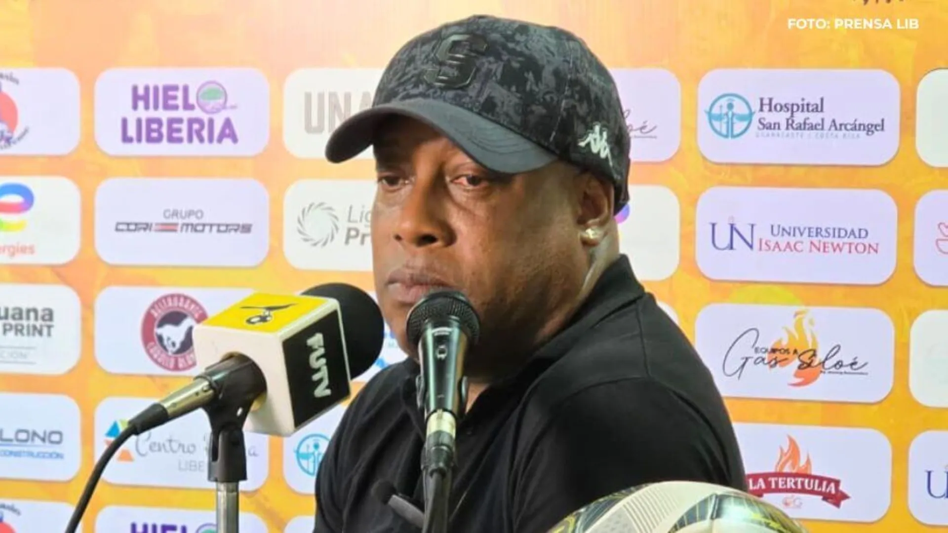 Hernán Medford fue muy crítico con el rendimiento de su equipo. (Foto: FUTV)