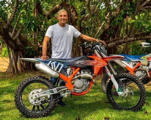 Keylor Navas es un apasionados a las motos. Foto (La Teja).