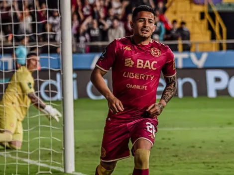 El polémico gesto de Gerson Torres contra la afición de Saprissa