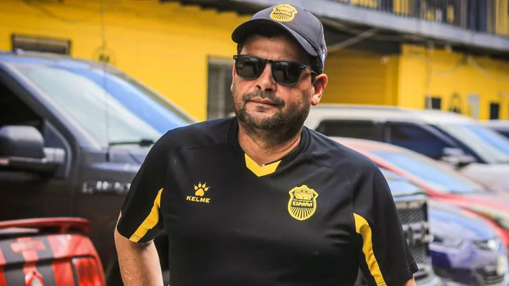 Jeaustin Campos recibe una noticia que cae como balde de agua fría en Real España.