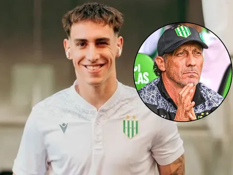 Rodrigo Auzmendi contra las cuerdas: Banfield amenaza al ex Motagua y Pedro Troglio no puede hacer nada