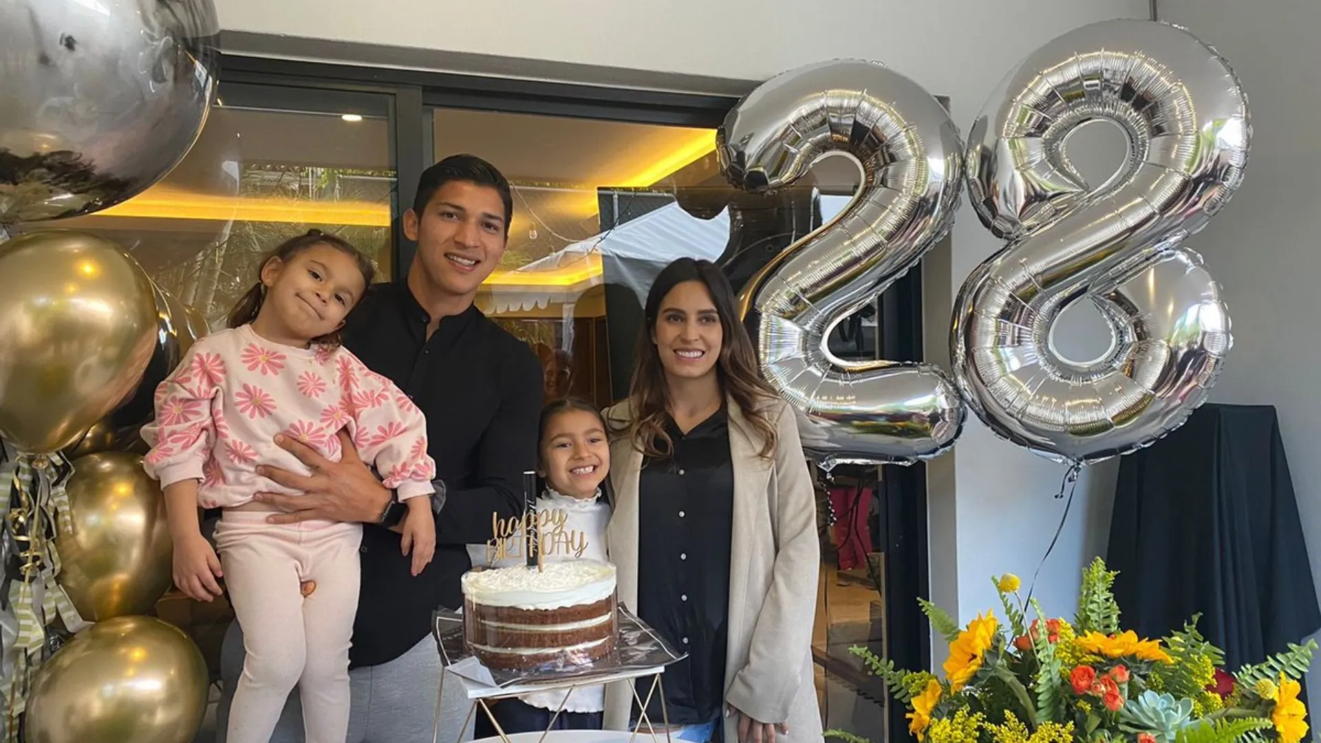 Ángel Zaldívar tuvo una buena vida desde pequeño.