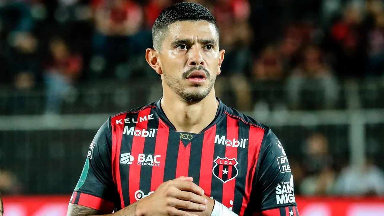 Salvatierra dio positivo tras un clásico nacional (LDA).