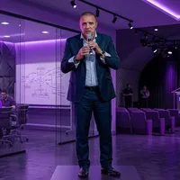 Los emprendimientos de Lonnis por fuera de Saprissa