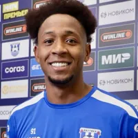 Brayan Gil se consolida en Rusia y llena de ilusión a El Salvador