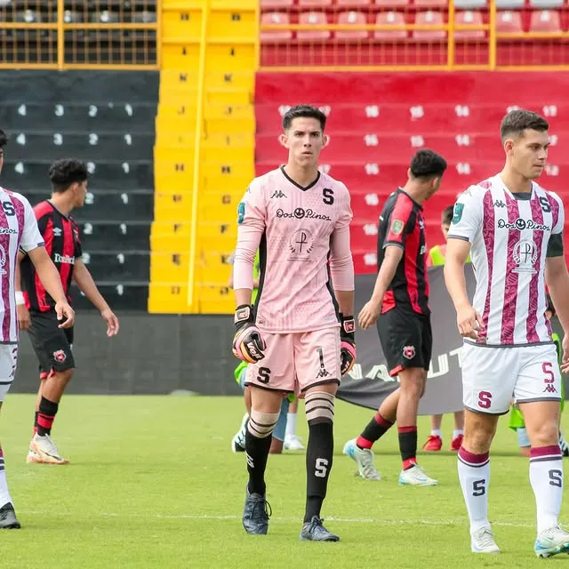 Berny Rojas es un guardameta con enorme proyección (Instagram).