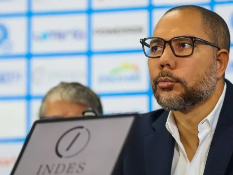 Jugadores de un histórico de El Salvador esperan que les paguen su sueldo