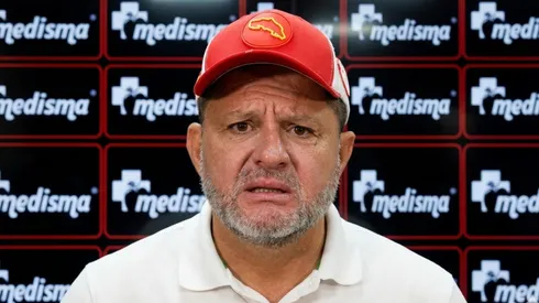 Jafet Soto en alerta con Herediano.