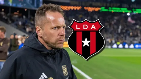 Marc Dos Santos le moja la oreja a Alajuelense.
