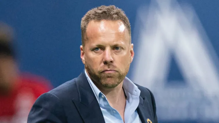 Marc Dos Santos aumenta la bronca de Alajuelense con él.
