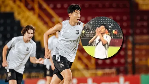 Gran gesto de Son con la afición de Alajuelense.