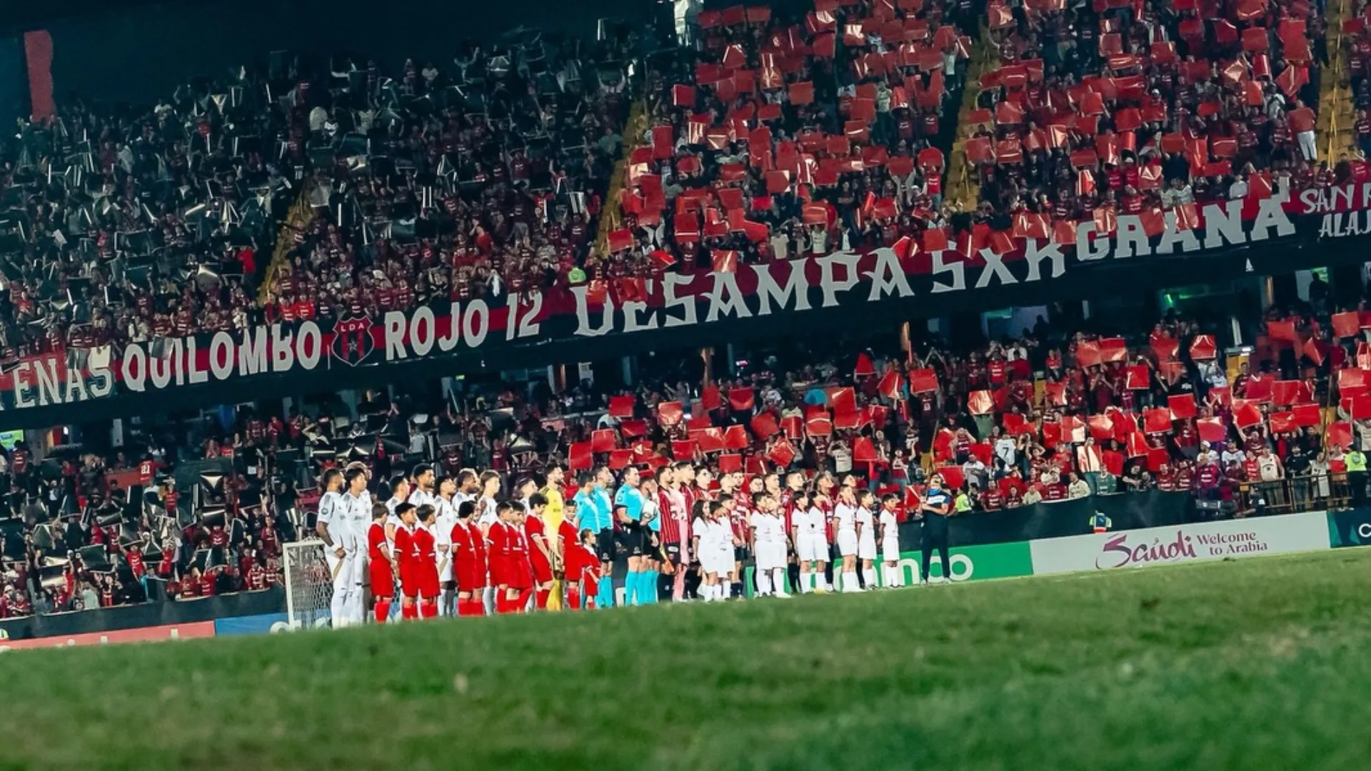 Los manudos llenaron el Estadio Alejandro Morera Soto para la revancha con LAFC. (Foto: Alajuelense)