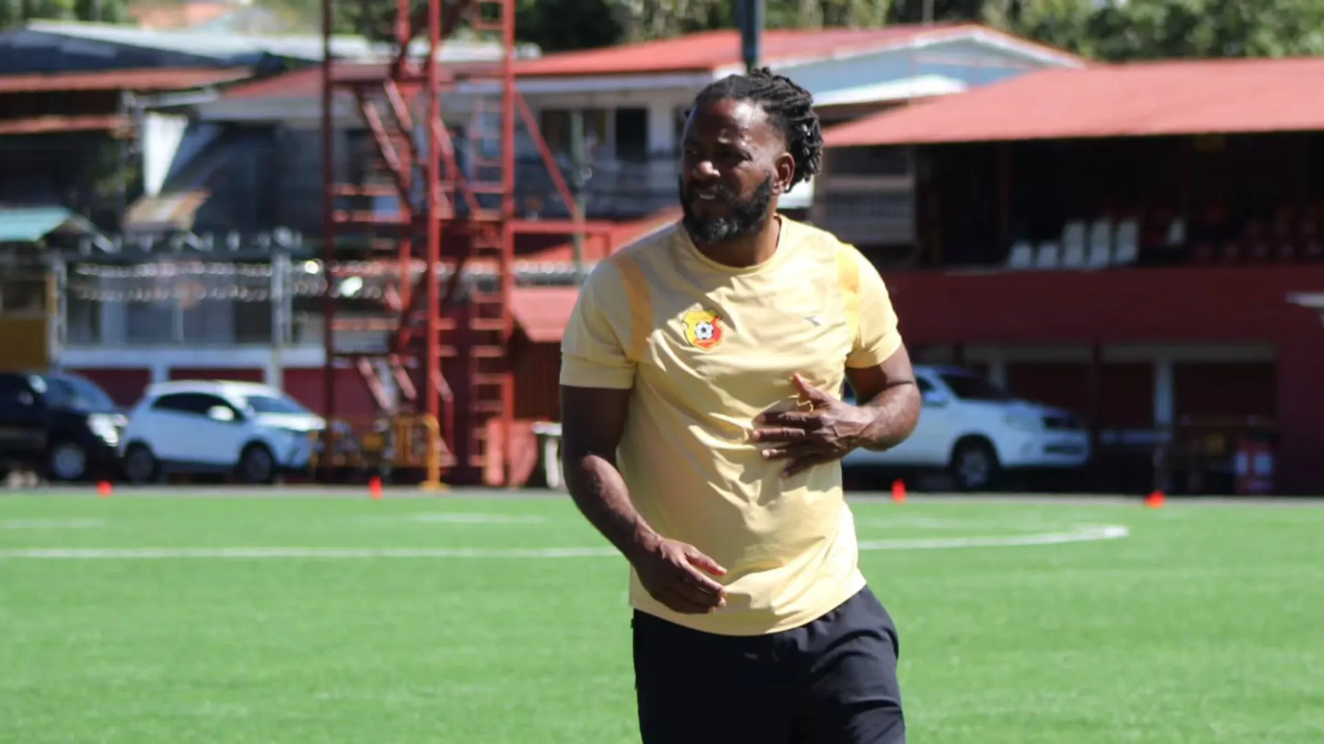 Mambo Núñez está muy identificado con Herediano, el club de sus amores. (Instagram)