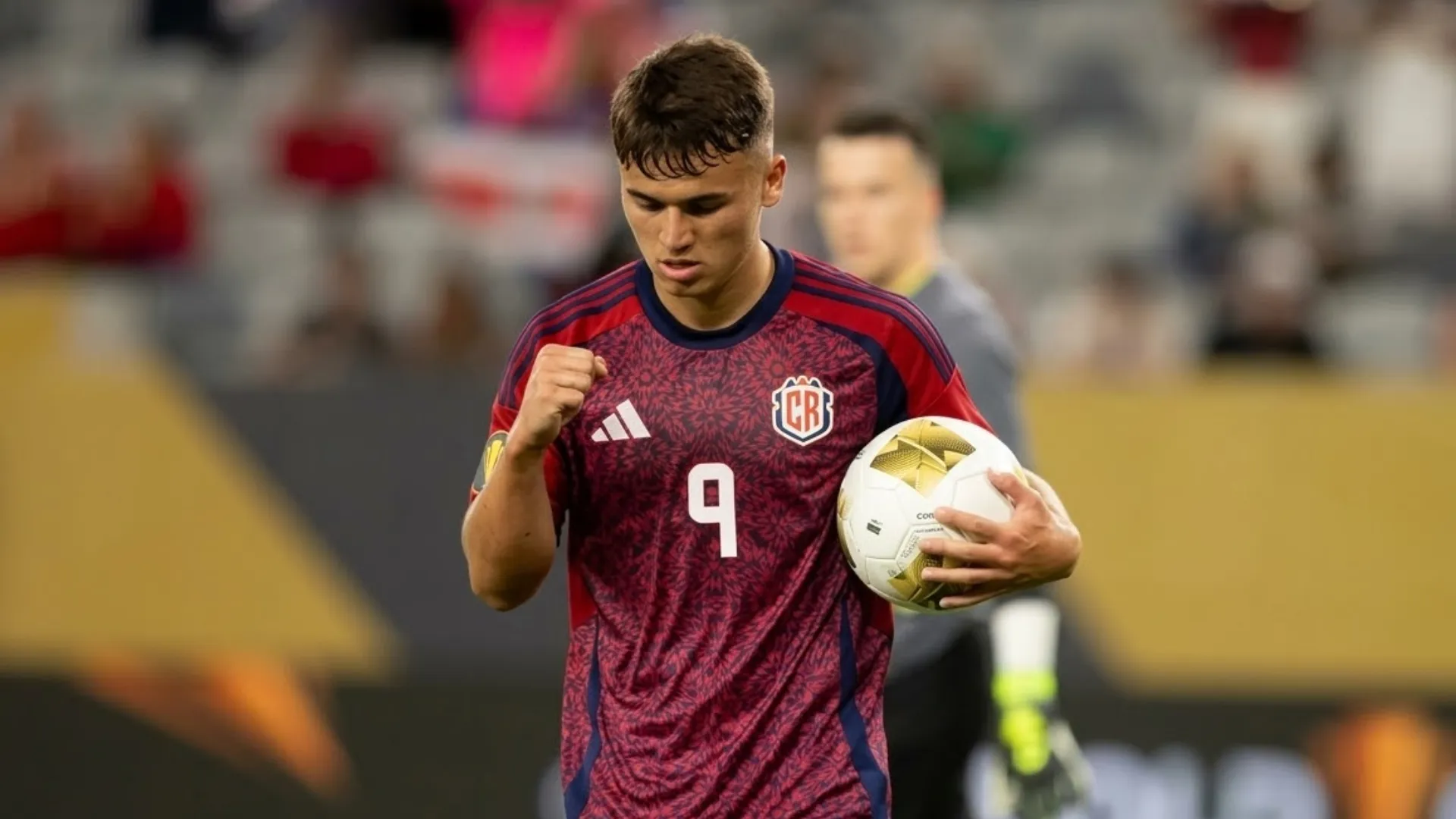 Manfred Ugalde podría pegar un buen salto en su carrera.
