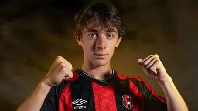 Charles Esquivel sería el reemplazante de Alejandro Bran.