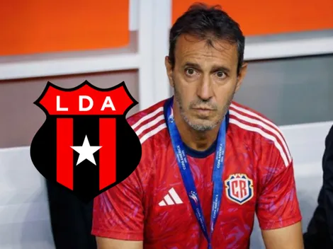 Bocha Batista hace un cambio y convoca a una figura de Alajuelense