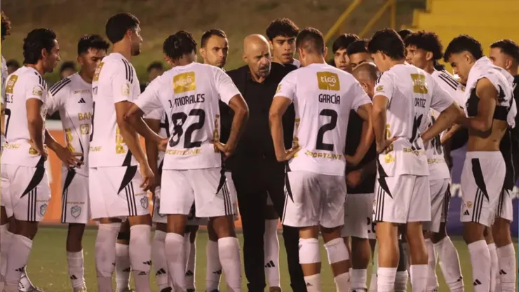 Se le acabó la magia al entrenador
