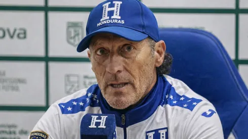 Pedro Troglio pudo convertirse en el entrenador de la Selección de Honduras. Foto: ChatGPT.