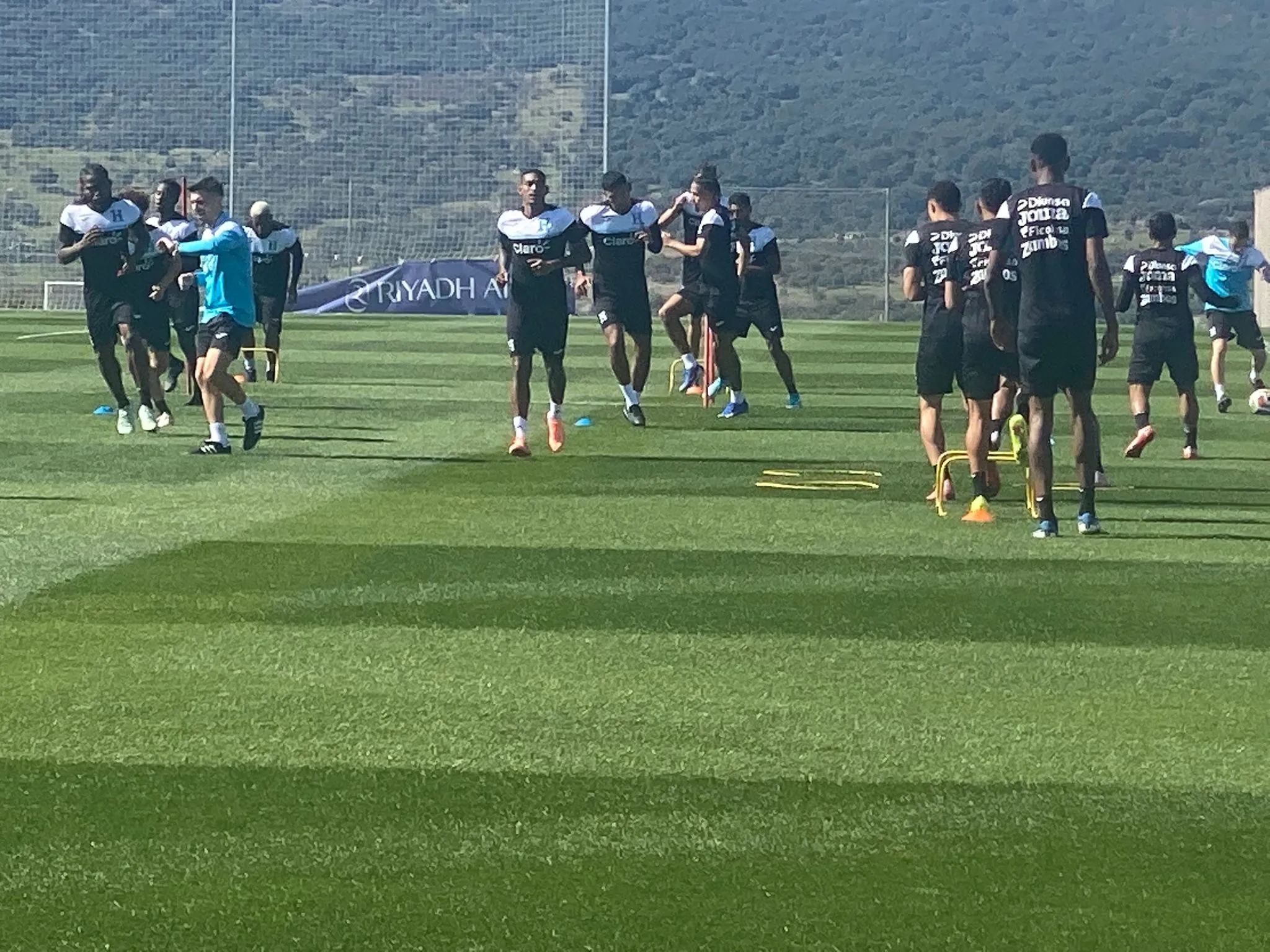 Joseph Rosales se unió a los entrenamientos de Honduras en España. Foto: La Prensa