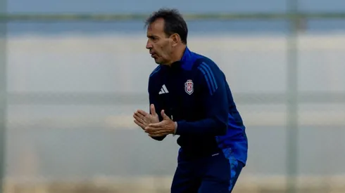 Fernando Batista es muy exigente con sus nuevos dirigidos.