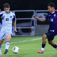 El Salvador deja escapar la victoria vs. República Dominicana