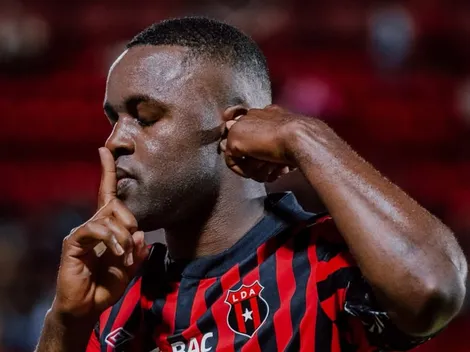 Referente de Alajuelense sale a respaldar a Joel Campbell