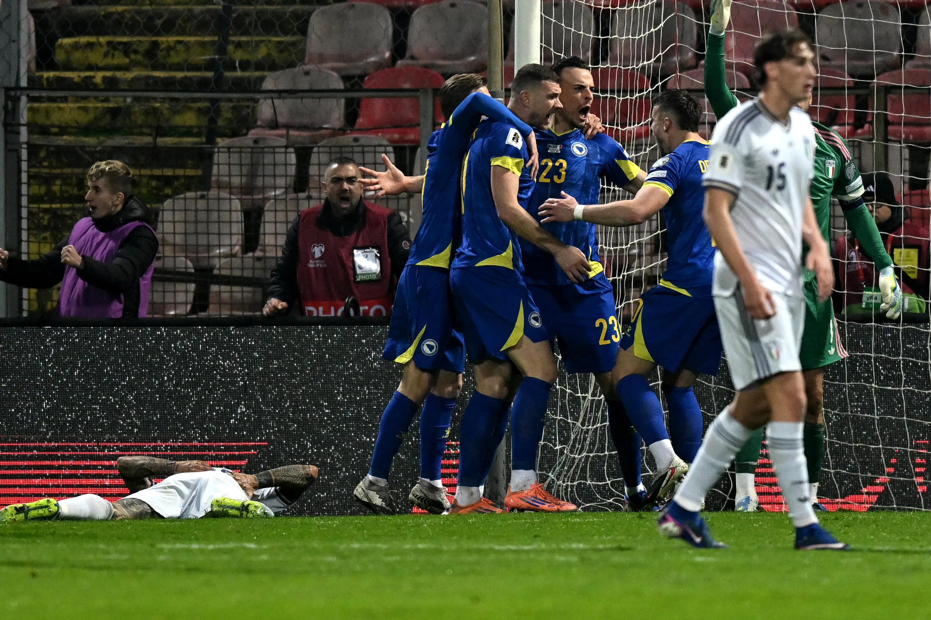 Bosnia celebró en el infierno de Zenica (Getty).