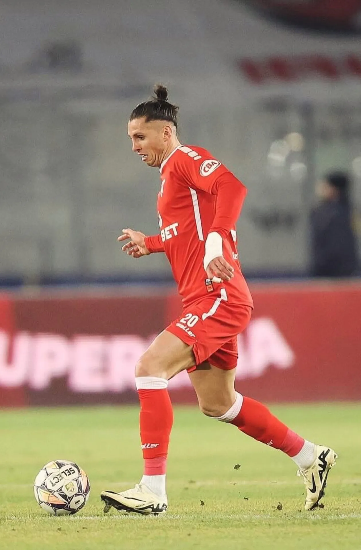 Vuletich pasó por clubes como Vélez Sarsfield -allí fue campeón nacional en 2011-, Independiente Medellín, Cobresal, Salernitana o Tuburones Rojos de Veracruz. (Foto: UTA Arad)