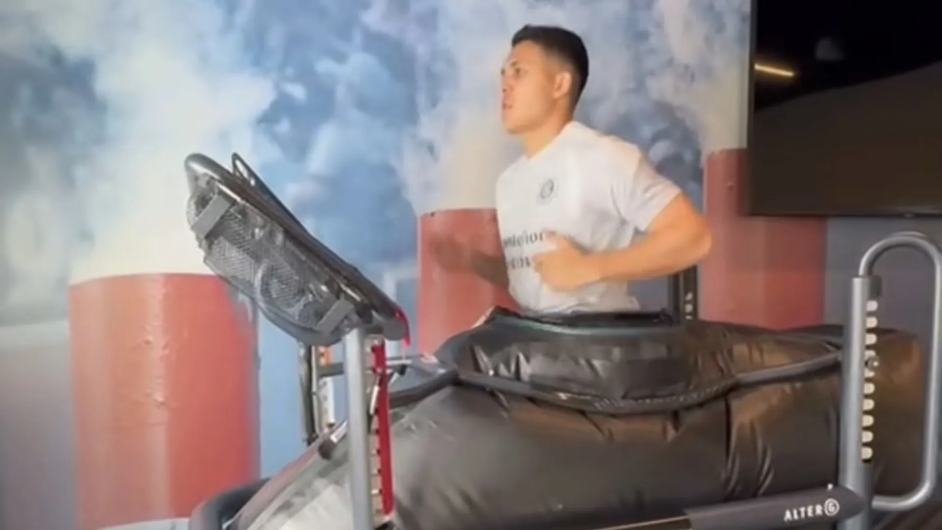 Alonso Martínez ya entrena de nuevo y se recupera de a poco.