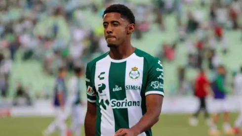 Anthony "El Choco" Lozano se encuentra en la última etapa de recuperación tras una grave lesión. Foto: Santos Laguna.