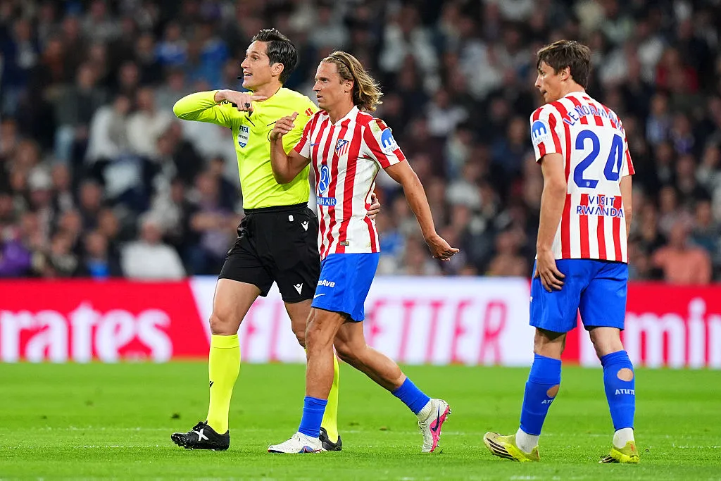 Llorente está suspendido.