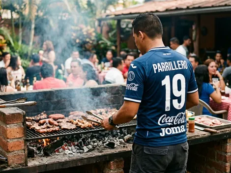 Fue pilar del Motagua de Diego Vázquez, se quedó sin club por una demanda y ahora trabaja de parrillero