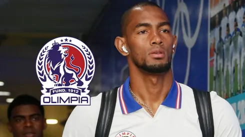 Jerry Bengtson previo a un encuentro de la Liga Nacional en Honduras. Foto: X Olimpia.