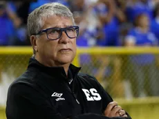 El Bolillo Gómez toma decisión clave de cara a los siguientes compromisos de El Salvador