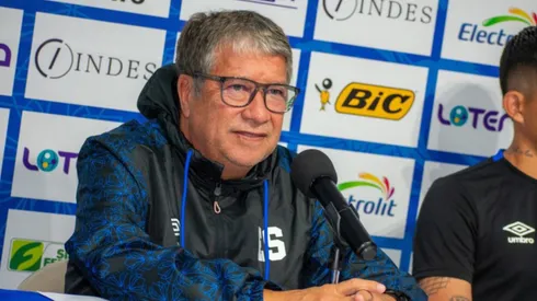 El entrenador seguirá viendo jugadores