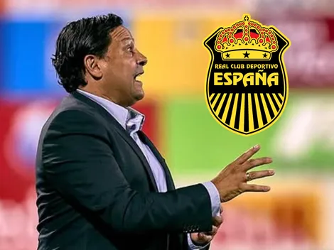 El salario que Jeaustin Campos deja atrás al renunciar como DT de Real España