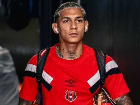 John Paul Ruiz dice lo que nunca se animó en Alajuelense sobre las fiestas